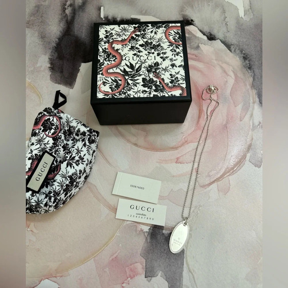 🆕️ Gucci .925 Silver Boule Oval pendant necklace - Picture 2 of 7